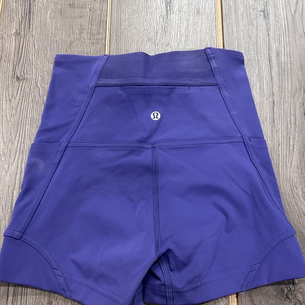 Lululemon Rogue Renegade Short 2.5” - Picture 2 of 3